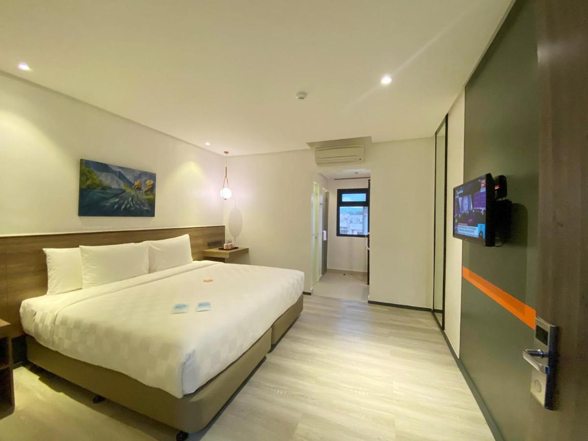 Go Hotels Plus Tuguegarao Exterior photo