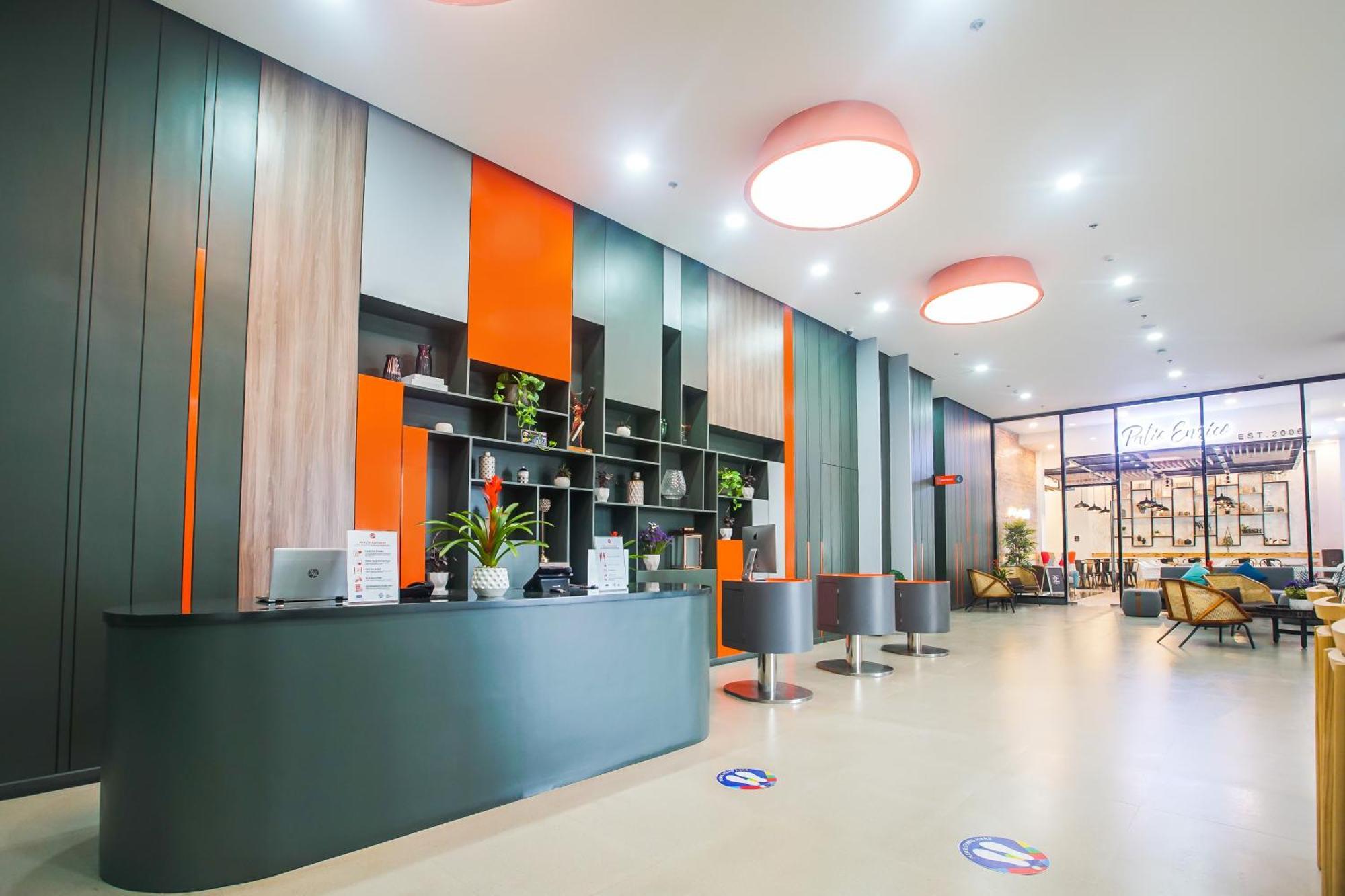 Go Hotels Plus Tuguegarao Exterior photo